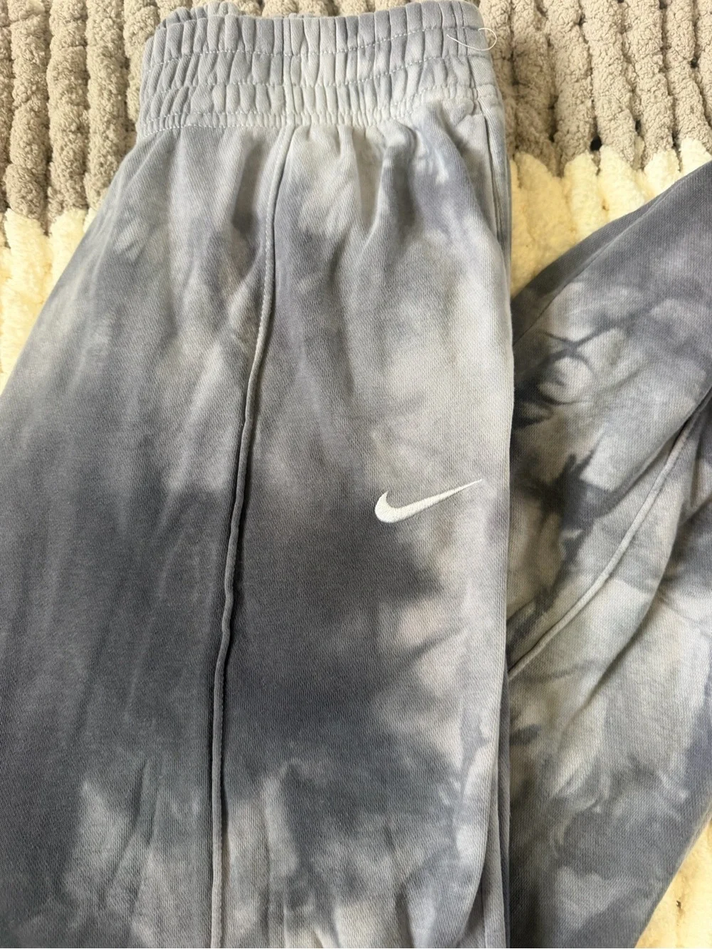 Women’s Nike tie-dye joggers size medium